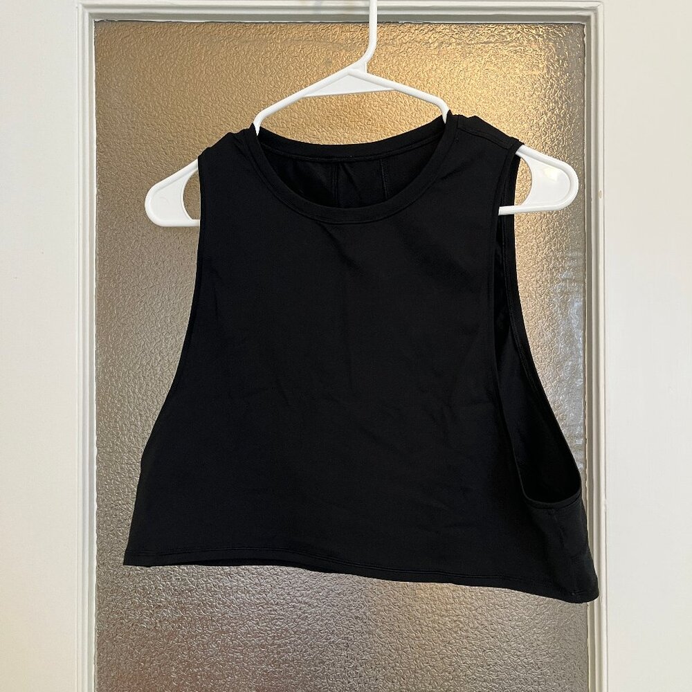 Lululemon Muscle Love Crop Tank Top "Tough" in Black, Size 6